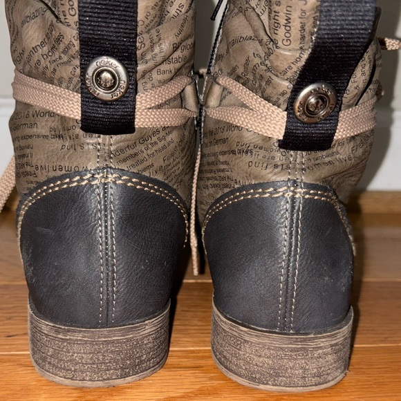 🌺Rieker Payton Brandy Combat Boots with Written Print zip up and tie boots - Picture 6 of 9